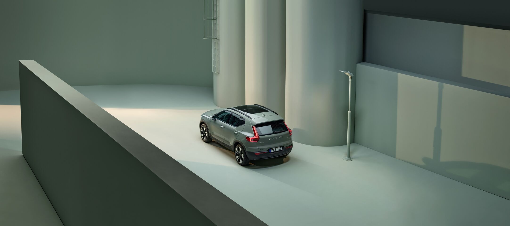 2023 Volvo XC40 Rear